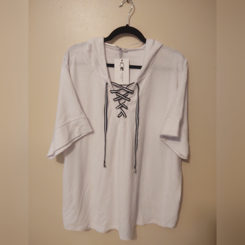 NWT Cable and Gauge Hoodie